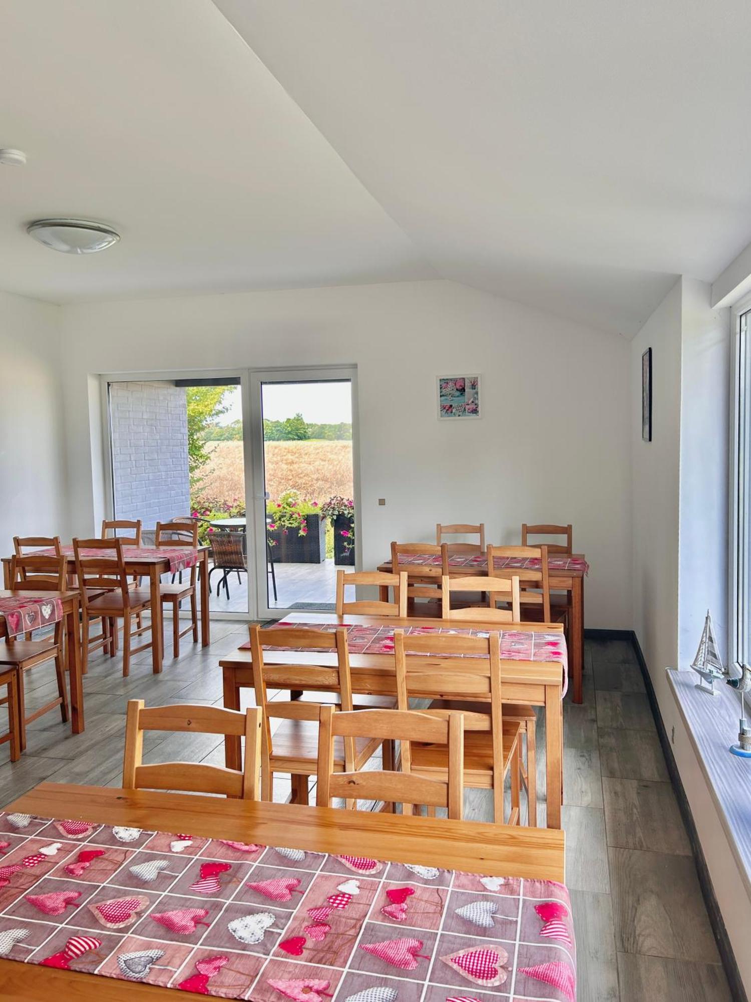 Apartamenty Molle Åkirkeby Kültér fotó